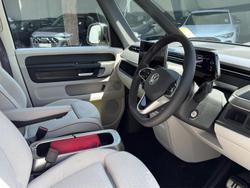 2025 Volkswagen ID. Buzz Pro BEV560