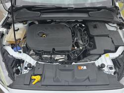 2016 Ford Focus Sport LZ Frozen White