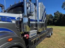 2013 Kenworth T909 600,000KMS GENUINE - 140t GCM