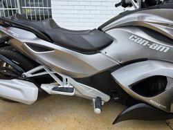 2013 BRP SPYDER ST GREY