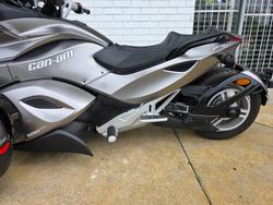 2013 BRP SPYDER ST GREY