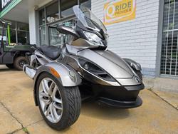 2013 BRP SPYDER ST GREY
