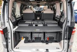 2025 Volkswagen Multivan TDI360 Life