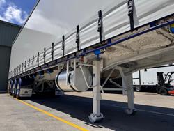 2009 Vawdrey St3 22 Pallet Refrigerated Curtain Sider