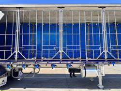 2009 Vawdrey
                St3 22 Pallet Refrigerated Curtain Sider 