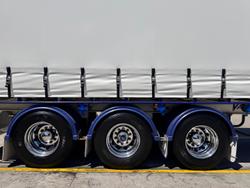 2009 Vawdrey St3 22 Pallet Refrigerated Curtain Sider