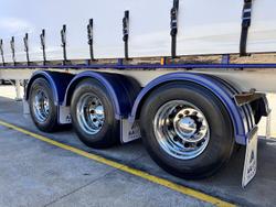 2009 Vawdrey
                St3 22 Pallet Refrigerated Curtain Sider 