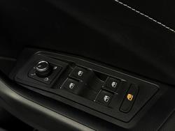 2025 Volkswagen T-ROC R-LINE