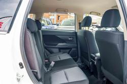 2017 Mitsubishi Outlander LS