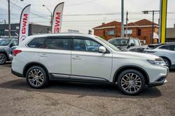 2017 Mitsubishi Outlander LS