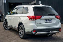 2017 Mitsubishi Outlander LS