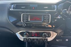 2015 Kia Rio SLi
