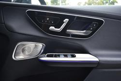 2025 Mercedes-Benz GLC-Class GLC300