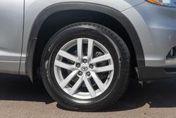 2015 Toyota Kluger GX