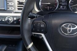 2015 Toyota Kluger GX