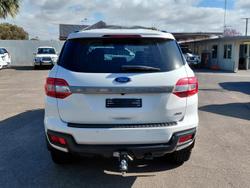 2022 Ford Everest Ambiente