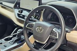 2022 Toyota Kluger Grande