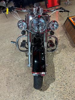 2015 Harley-Davidson Softail Deluxe 1690 (FLSTN) Softail Black