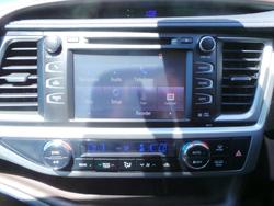 2017 Toyota Kluger Grande