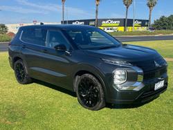 2024 Mitsubishi Outlander Black Edition