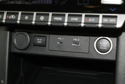 2025 Mitsubishi Triton GSR MV MY25 4X4 Dual Range Yamabuki Orange