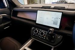 2025 Land Rover Defender 110 D350 X-Dynamic SE