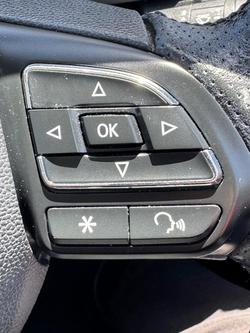 2020 MG ZS Essence AZS1 MY19 Diamond Red