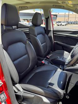 2020 MG ZS Essence AZS1 MY19 Diamond Red