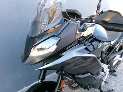 2025 BMW Motorrad F 900 XR TRIPLE BLACK Black storm metallic. (18-01)