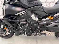 2024 Ducati Diavel V4 Diavel Red