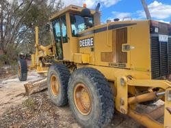 2000 John Deere Grader 670Ch
