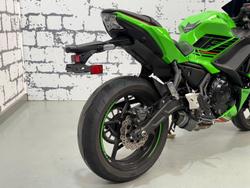 2023 Kawasaki Ninja 650L (LAMS) KRT Edition Ninja Green
