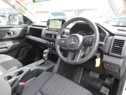 2025 Mitsubishi Triton GLX