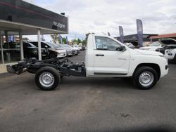 2025 Mitsubishi Triton GLX