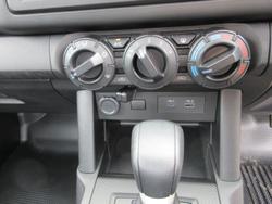 2025 Mitsubishi Triton GLX