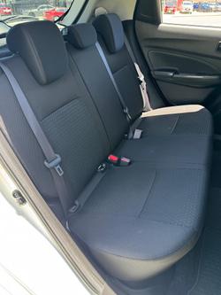 2022 Suzuki Swift GL AZ Series II Pure White