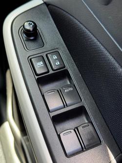 2022 Suzuki Swift GL AZ Series II Pure White