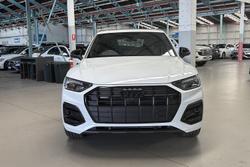 2024 Audi Q5 45 TFSI Dynamic Black
