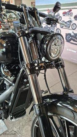 2025 Harley-davidson FXBR BREAKOUT (117) Vivid Black