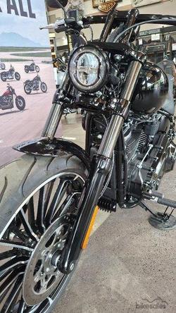 2025 Harley-davidson FXBR BREAKOUT (117) Vivid Black
