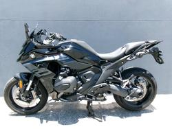 2026 BMW Motorrad 2026 BMW 1300CC R 1300 RS Triple Black BLACK STORM METALLIC