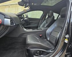 2016 Jaguar XE 25t R-Sport X760 MY17 Cosmic Black