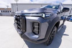 2025 LDV D90 Executive