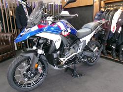 2025 BMW Motorrad 2025 Bmw 1300CC R 1300 GS Trophy RACINGBLUE METALLIC