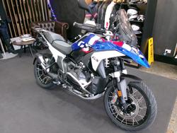 2025 BMW Motorrad 2025 Bmw 1300CC R 1300 GS Trophy RACINGBLUE METALLIC