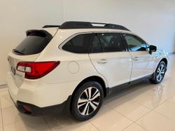 2017 Subaru Outback 2.5i