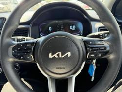 2024 KIA STONIC S
