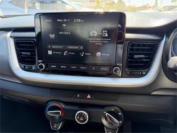 2024 KIA STONIC S
