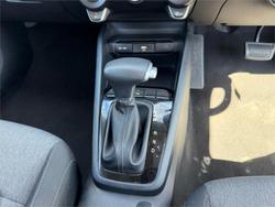 2024 KIA STONIC SPORT