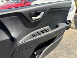 2024 KIA STONIC SPORT